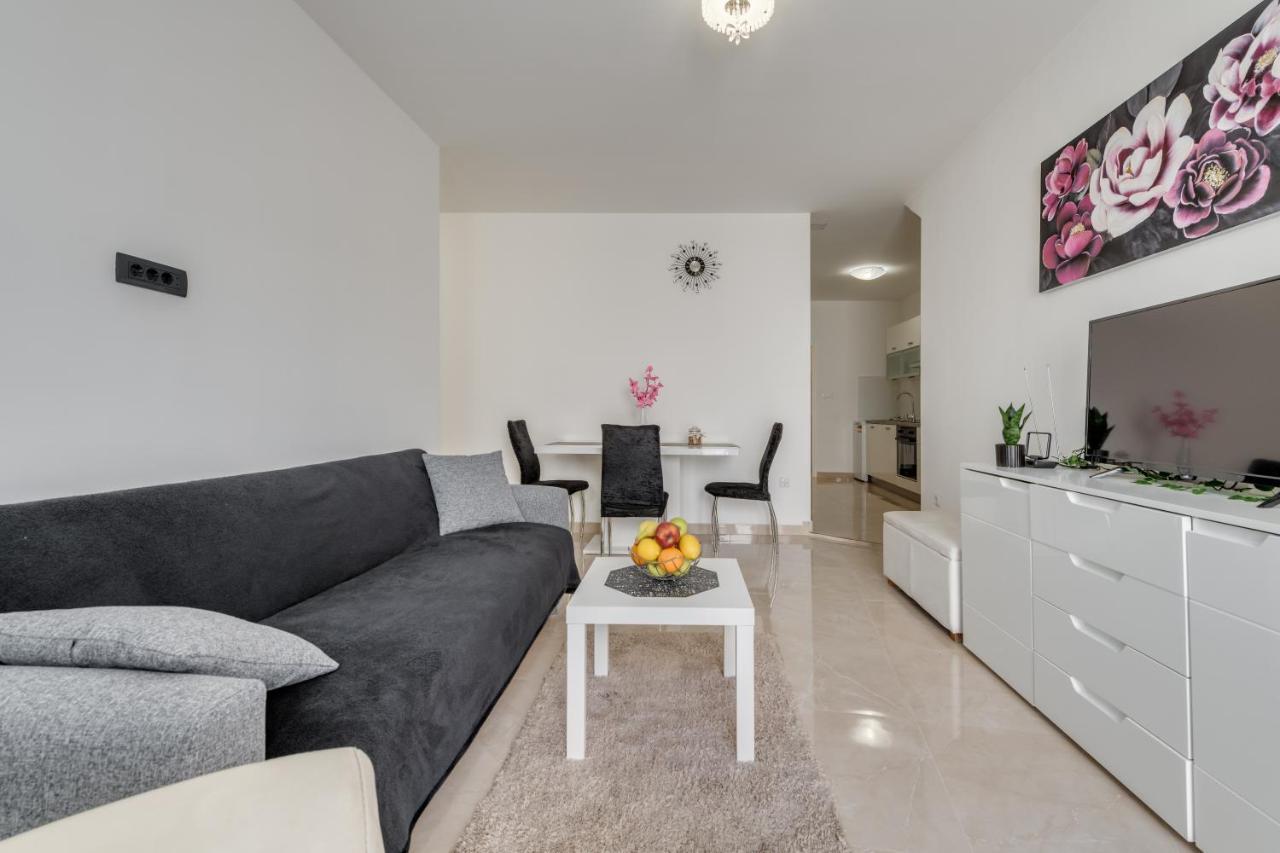 Andela 2bdrs & Free Wifi Appartement Split